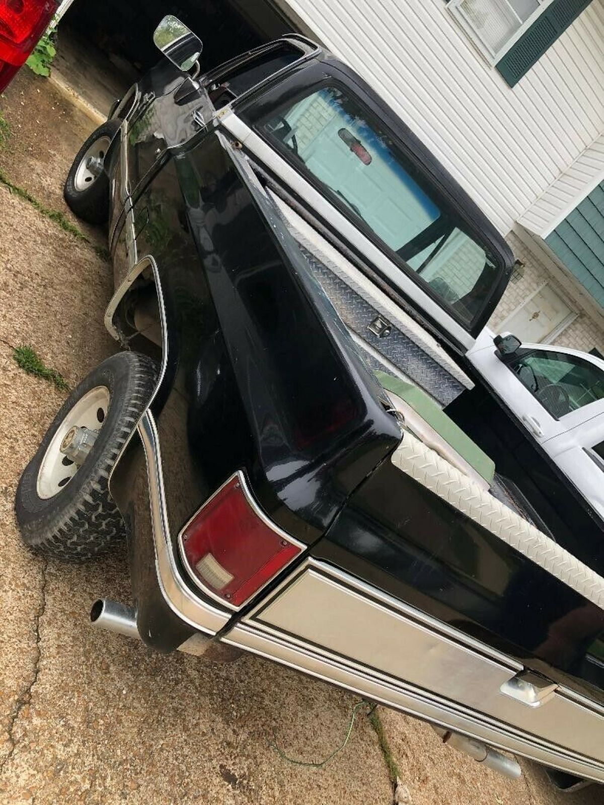 1987 Chevrolet Silverado 1500 4x4 Pickup - photo 4