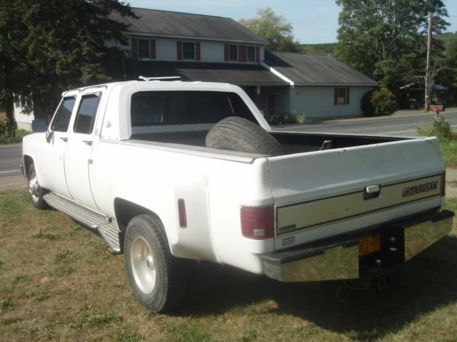 1987 Chevrolet Silverado 3500 lots  of chrome - photo 3