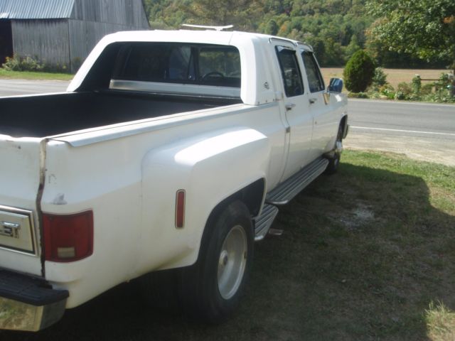 1987 Chevrolet Silverado 3500 lots  of chrome - photo 7