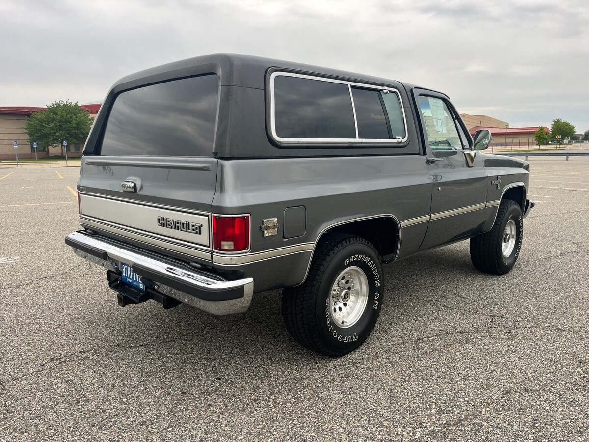 1987 Chevrolet Blazer - photo 10