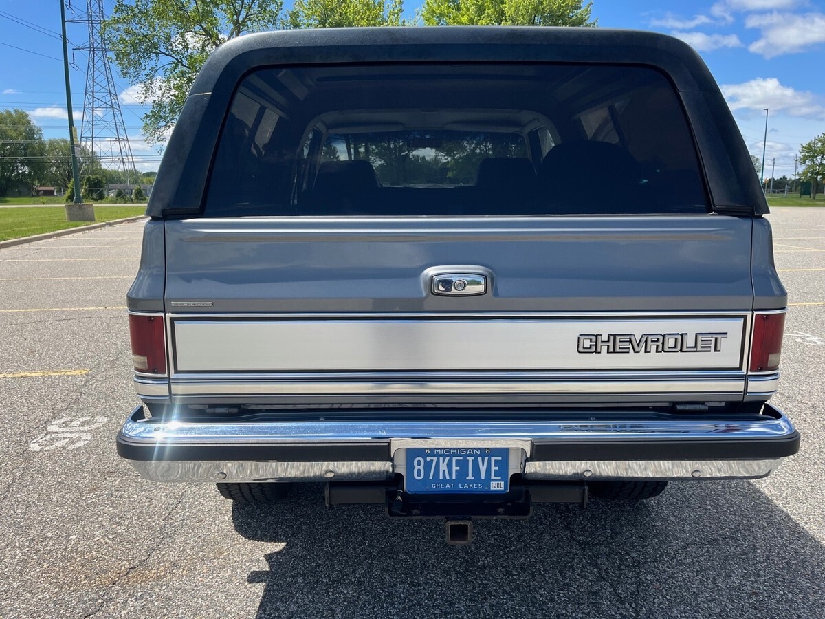 1987 Chevrolet Blazer - photo 3