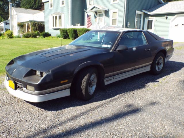 1987 Chevy Camaro Z28 5 spd Manual tran 5.0L V8 305 motor Chevrolet Car 3rd Gen 1987 Chevrolet Camaro