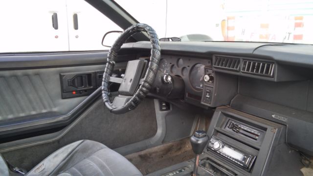 1986 Chevrolet Camaro - photo 7