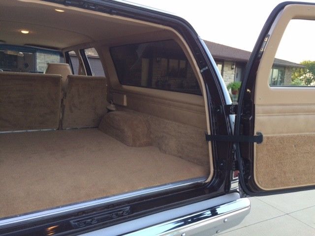 1987 Chevrolet Suburban - photo 11