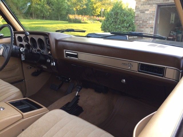 1987 Chevrolet Suburban - photo 12