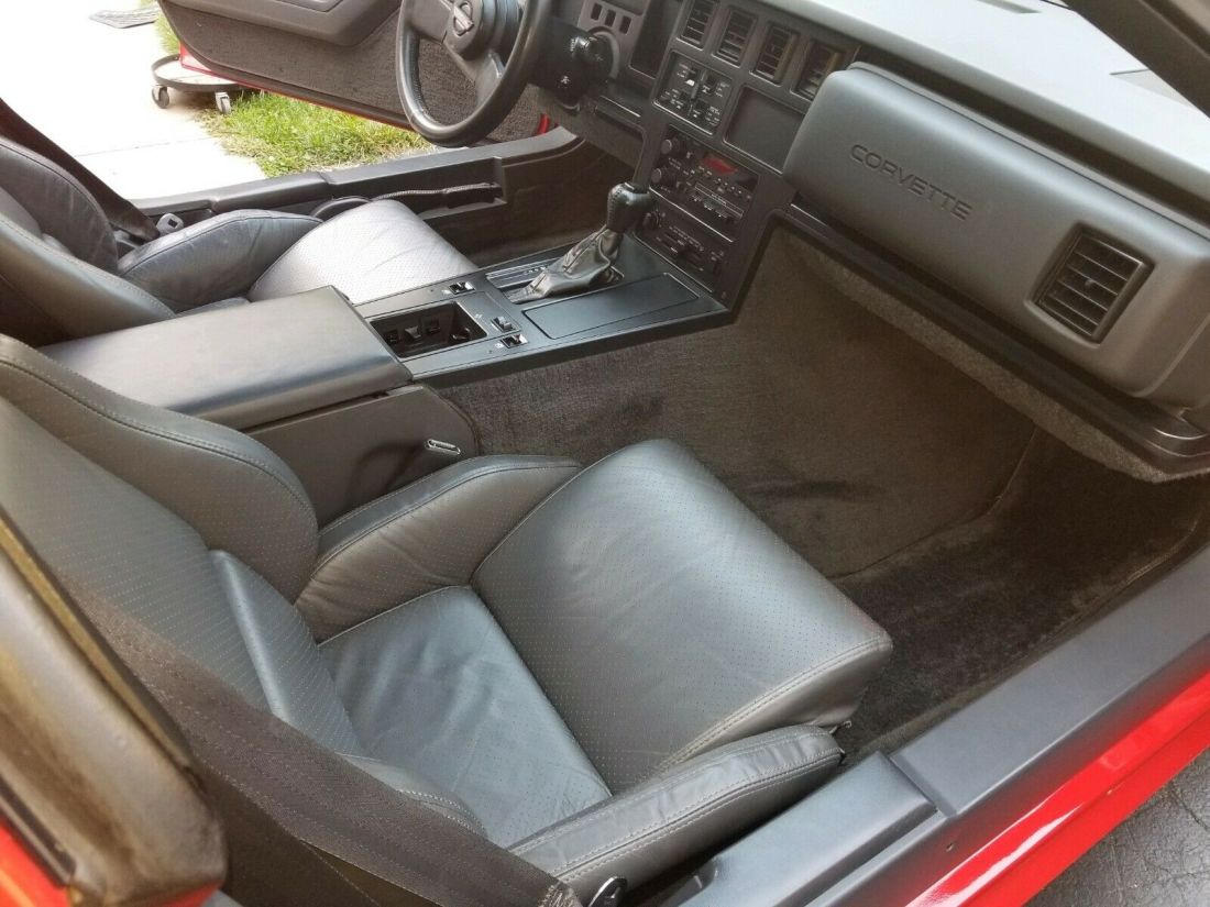 1987 Chevrolet Corvette - photo 13