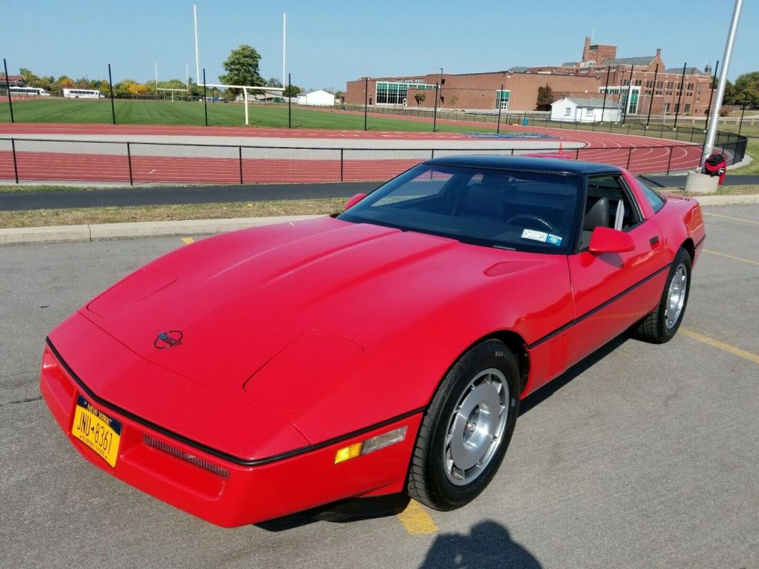 1987 Chevrolet Corvette - photo 2
