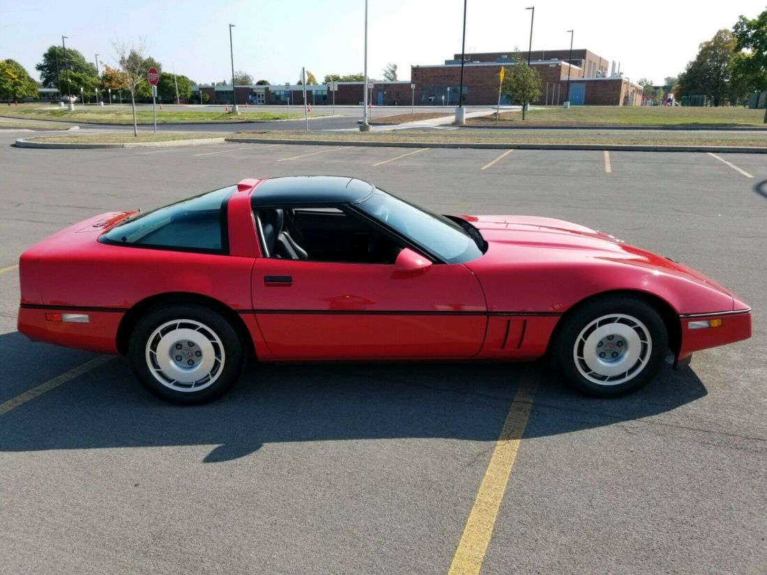 1987 Chevrolet Corvette - photo 8