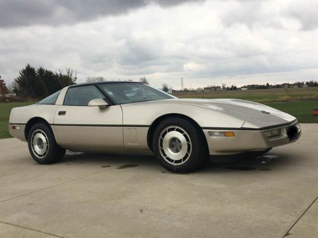 1987 Chevy Corvette with Removable Glass Top, Driftwood Metallic Color 1987 Chevrolet Corvette