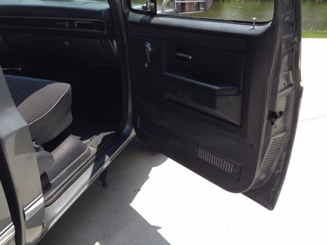 1987 Chevrolet C-10 C10 - photo 9