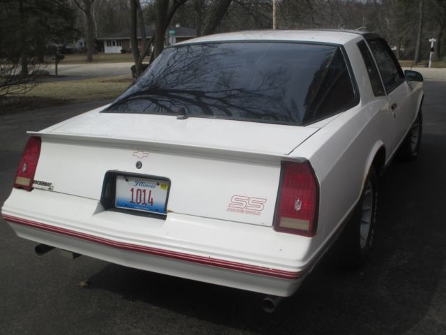 1987 Chevrolet Monte Carlo SS Aero Coupe Glass Roof - photo 10