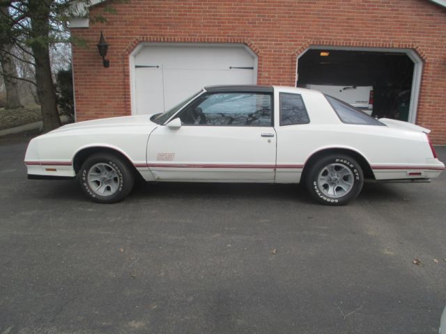 1987 Chevrolet Monte Carlo SS Aero Coupe Glass Roof - photo 6