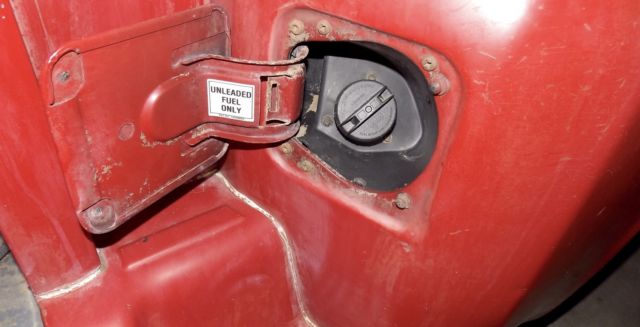 1987 Chevrolet C-10 Stepside pickup bed - photo 13