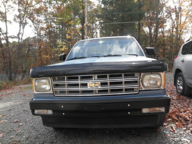 1987 Chevy S10 Reg. Cab Tahoe Long Bed Rer wheel Drive Automatic V6 1987 Chevrolet S-10 Tahoe
