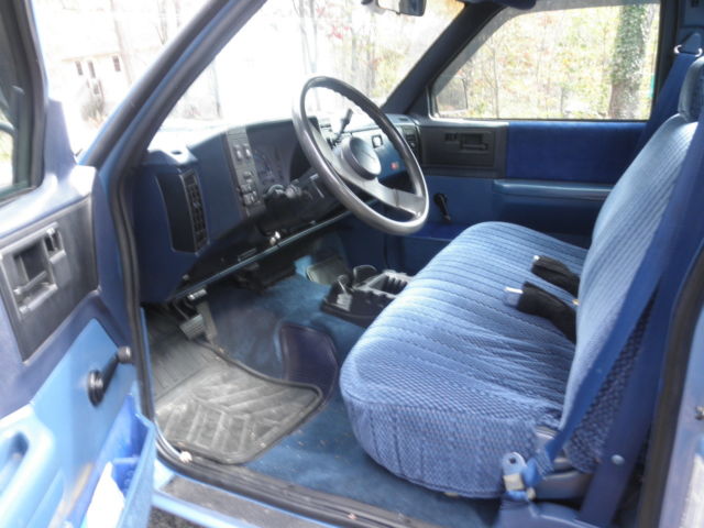 1987 Chevrolet S-10 Tahoe - photo 2