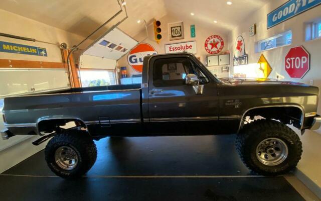 1987 Chevrolet Silverado 3500 K30 - photo 2