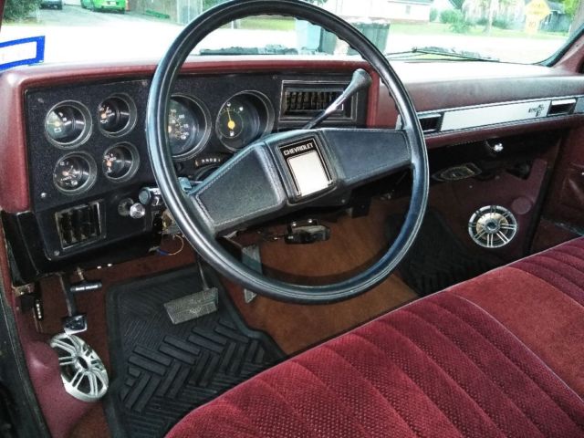 1987 Chevrolet C/K Pickup 3500 Silverado - photo 9