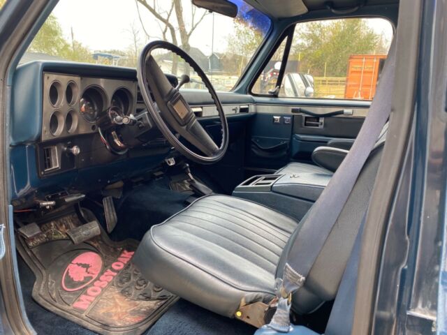 1987 Chevrolet C/K Pickup 2500 - photo 9