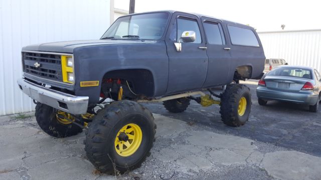 1987 Chevrolet Suburban - photo 5