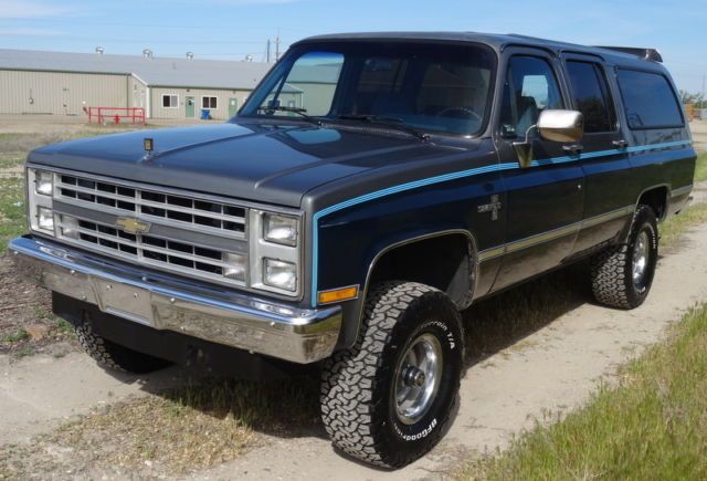 1987 Chevrolet Suburban Silverado - photo 12