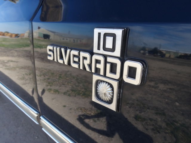 1987 Chevrolet Suburban Silverado - photo 3
