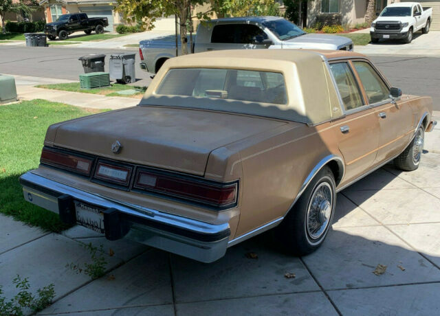 1987 Chrysler 5th Avenue Leather - photo 3