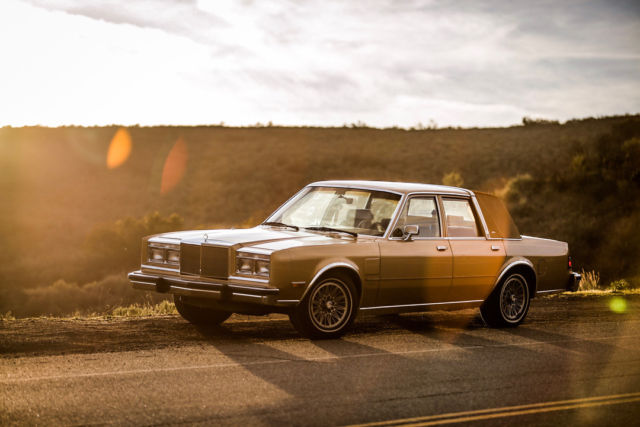 1987 Chrysler Fifth Avenue Fifth Avenue Edition - photo 2