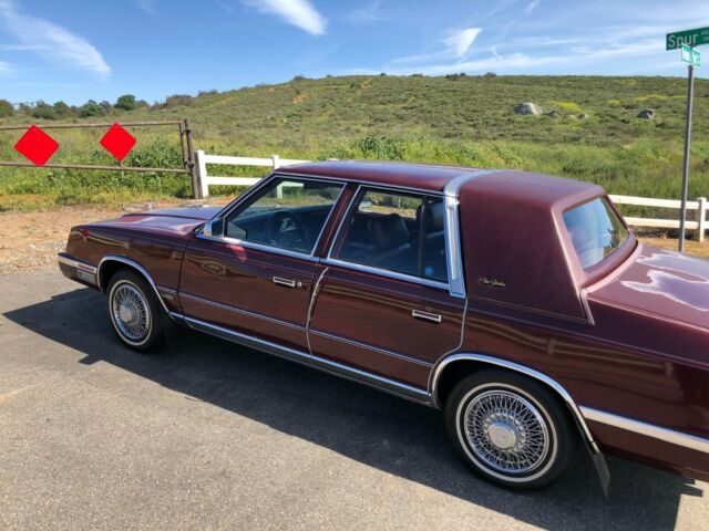 1987 Chrysler New Yorker - photo 2