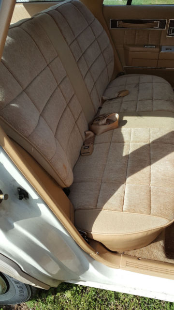 1987 Chrysler Town & Country Woody - photo 10