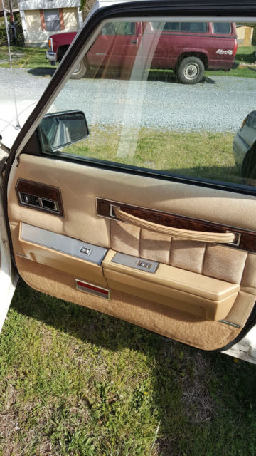 1987 Chrysler Town & Country Woody - photo 13