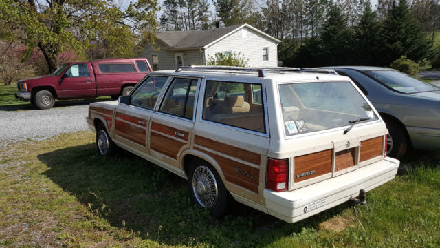 1987 Chrysler Town & Country Woody - photo 4
