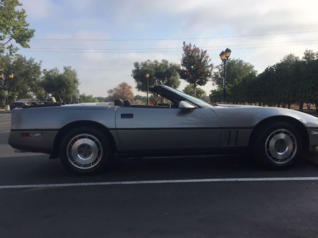 1987 Chevrolet Corvette - photo 2