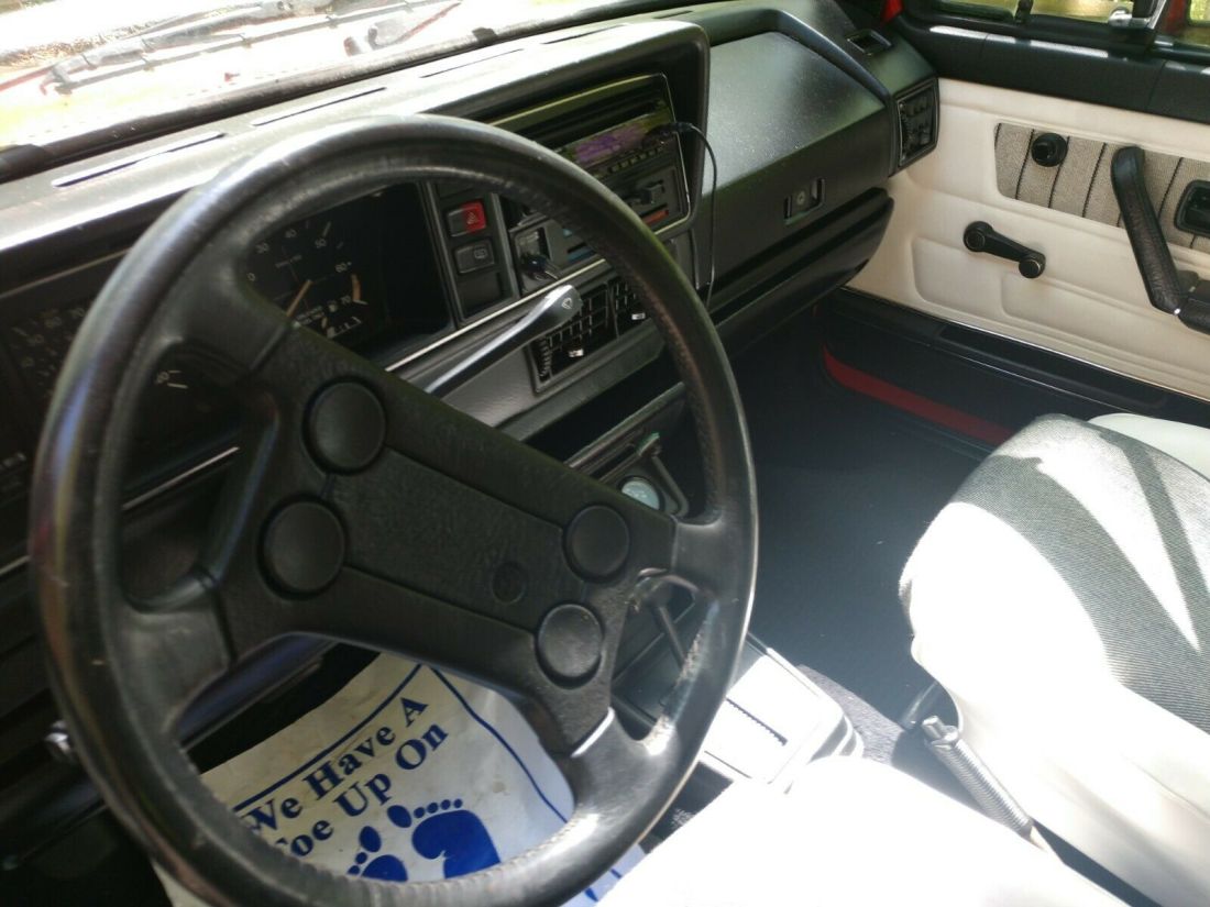 1987 Volkswagen Cabrio - photo 2
