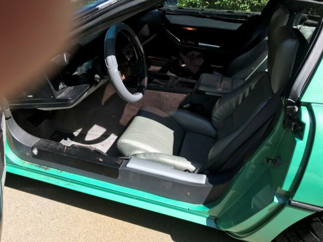 1987 Chevrolet Corvette 2-door Hatchback Coupe - photo 7