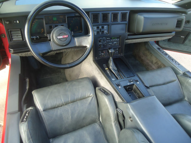 1987 Chevrolet Corvette RED - photo 13