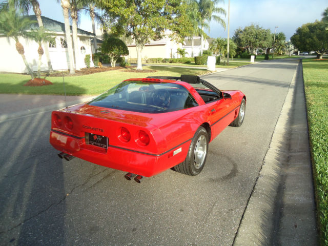 1987 Chevrolet Corvette RED - photo 7
