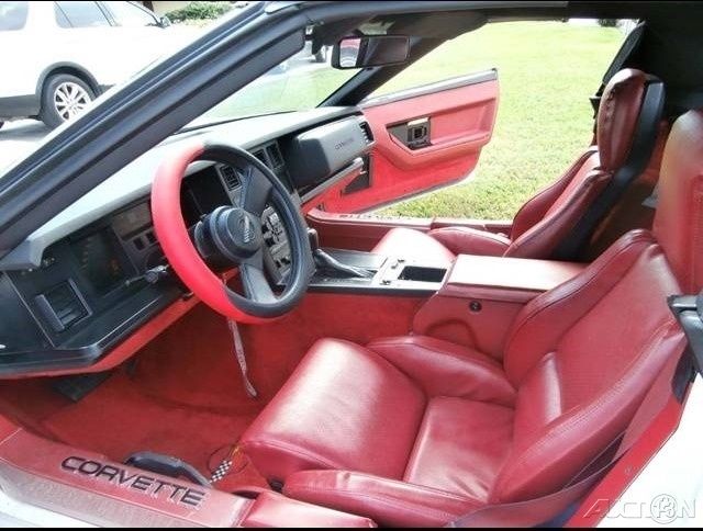 1987 Chevrolet Corvette - photo 11