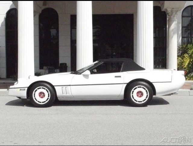 1987 Chevrolet Corvette - photo 3