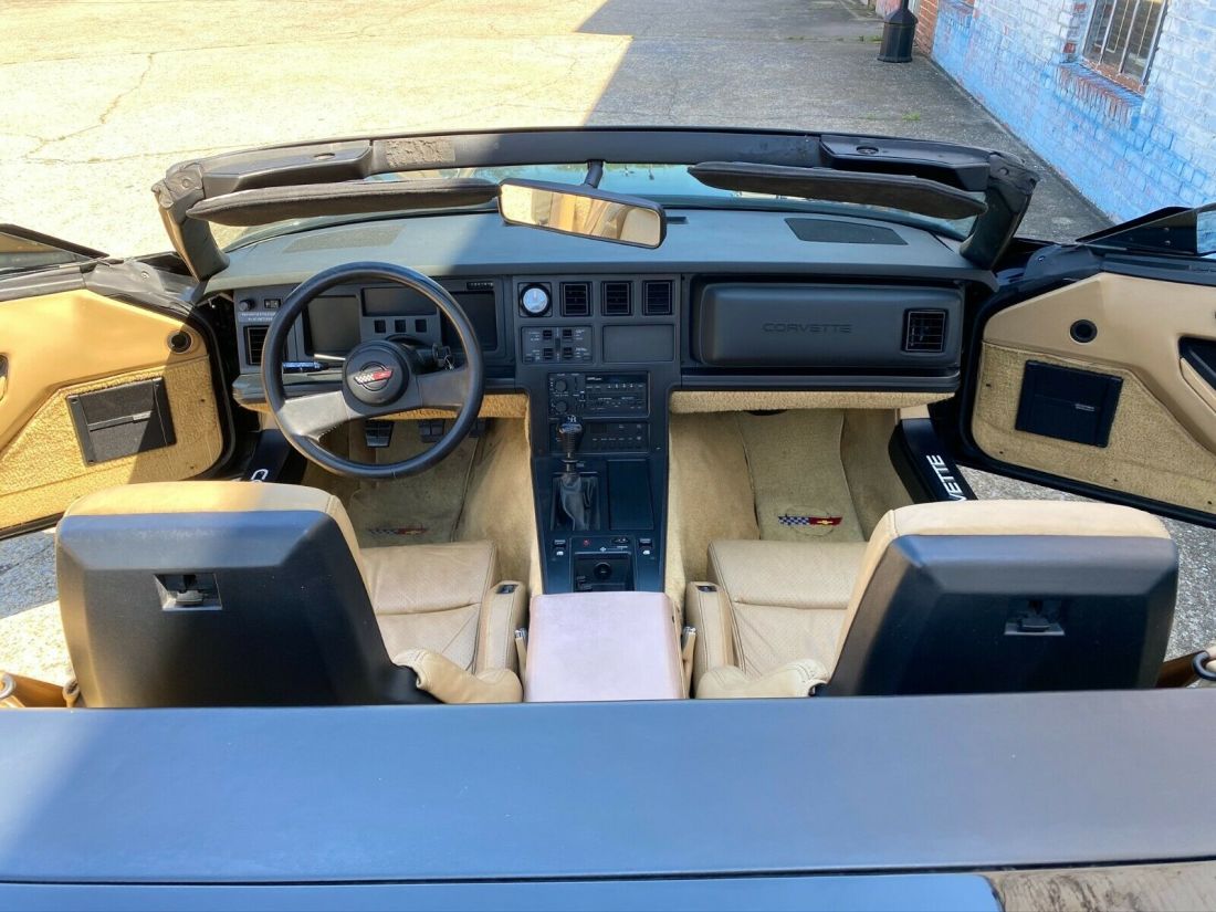 1987 Chevrolet Corvette - photo 10
