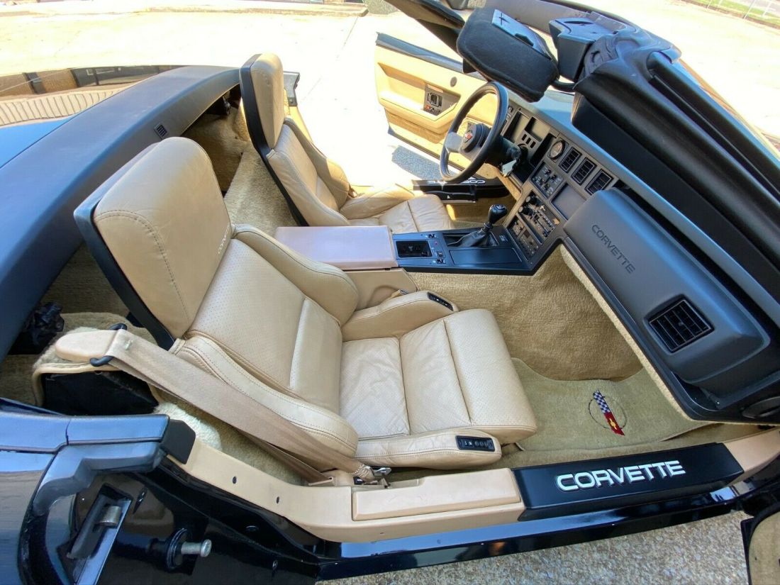 1987 Chevrolet Corvette - photo 12