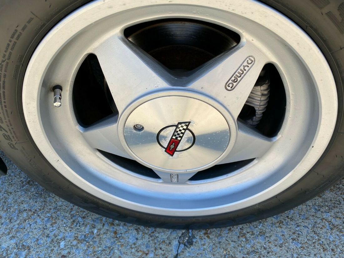 1987 Chevrolet Corvette - photo 9