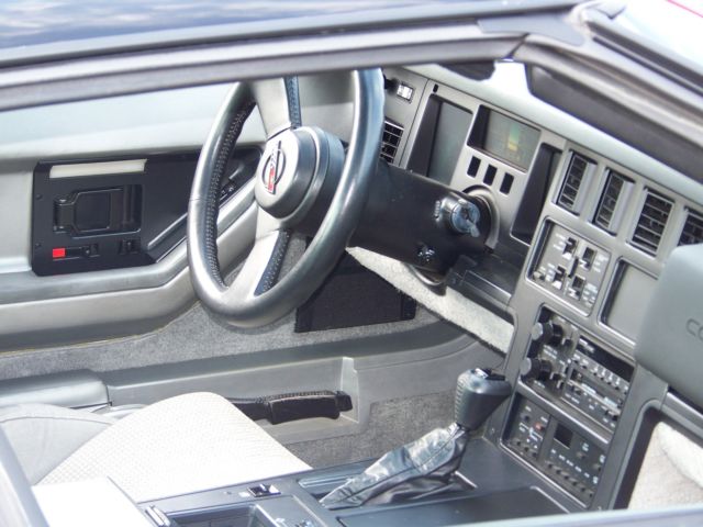 1987 Chevrolet Corvette silver and medium gray, two tone - photo 5