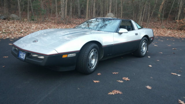 1987 Chevrolet Corvette - photo 2