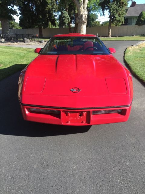 1987 Corvette with only 47,000 actual miles Red on red leather interior loaded. 1987 Chevrolet Corvette CORVETTE