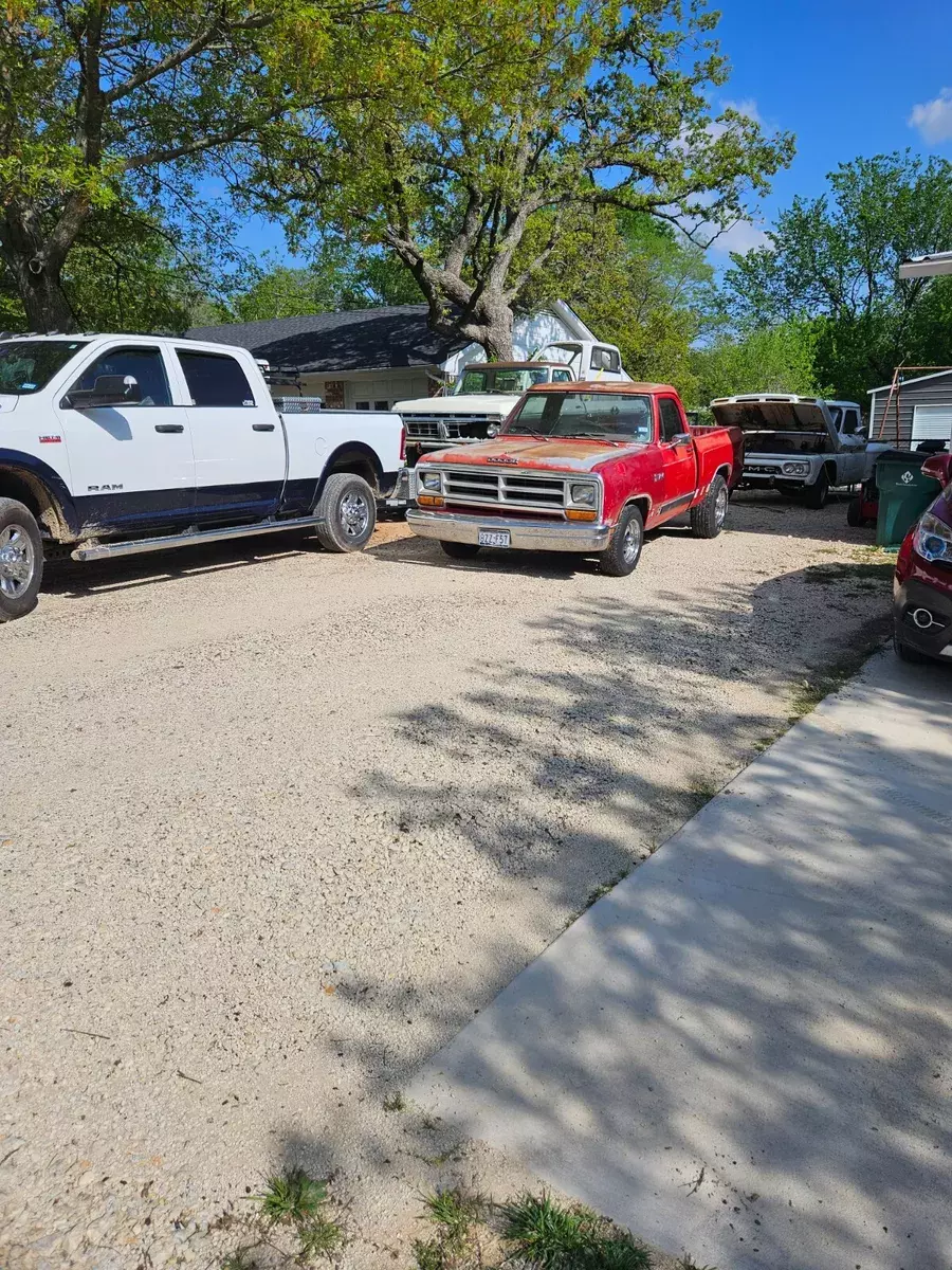 1987 Dodge 1/2 Ton Pickup