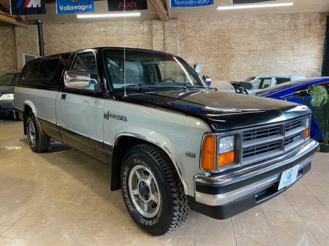 1987 Dodge Dakota Base 2dr Standard Cab LB - photo 2