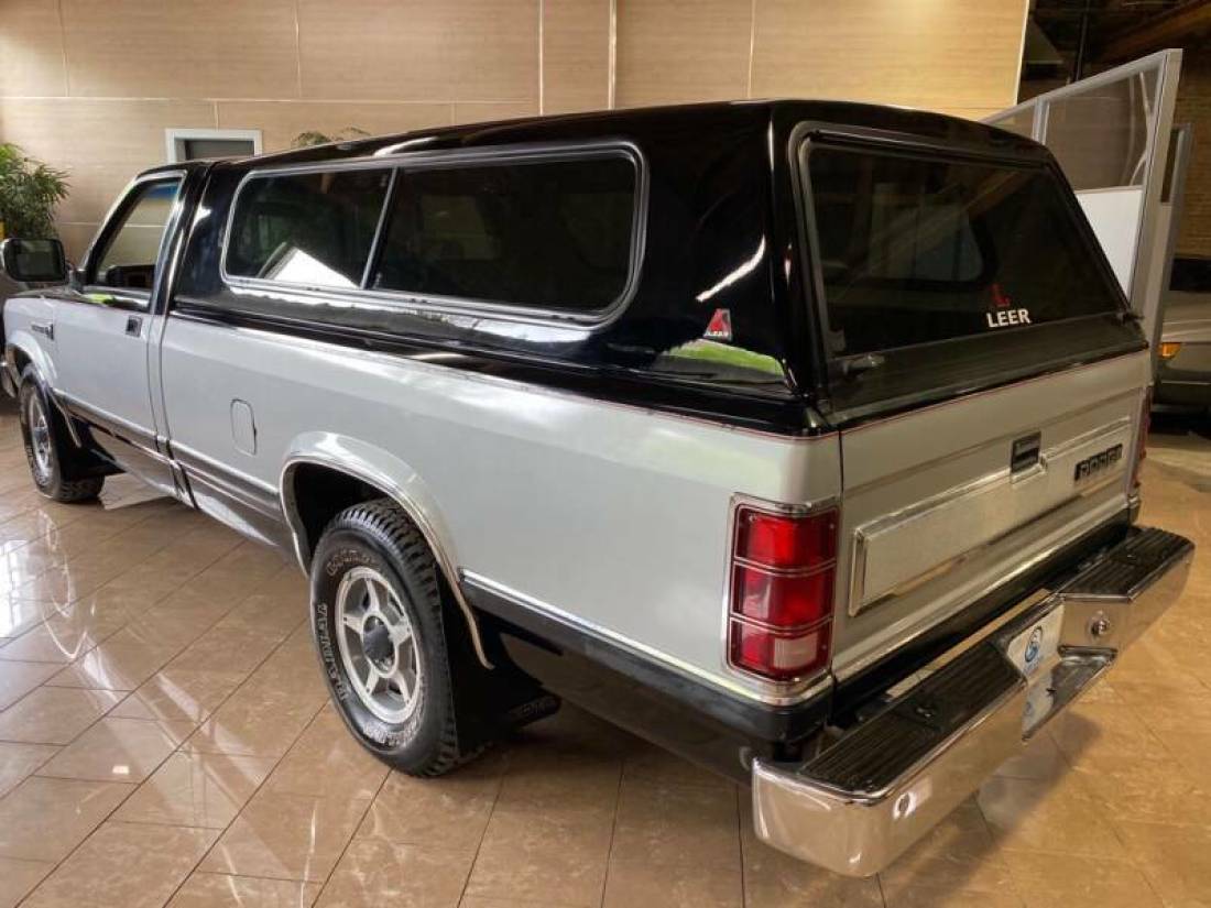 1987 Dodge Dakota Base 2dr Standard Cab LB - photo 4