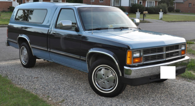 1987 Dodge Dakota LE Standard Cab 8 FOOT Pickup 2-Door 3.9L Camper Shell Nice 1987 Dodge Dakota