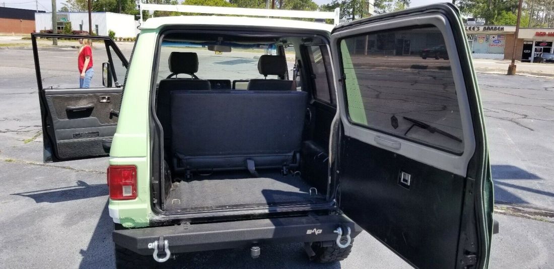 1987 Dodge Raider - photo 12