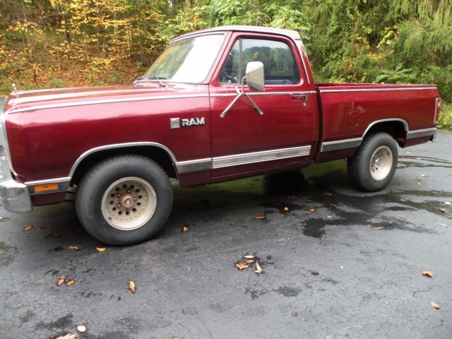 1987 Dodge Ram 150 - 1/2 ton - Short Bed - 318 V8 - Auto - True Arizona Truck 1987 Dodge Ram 1500